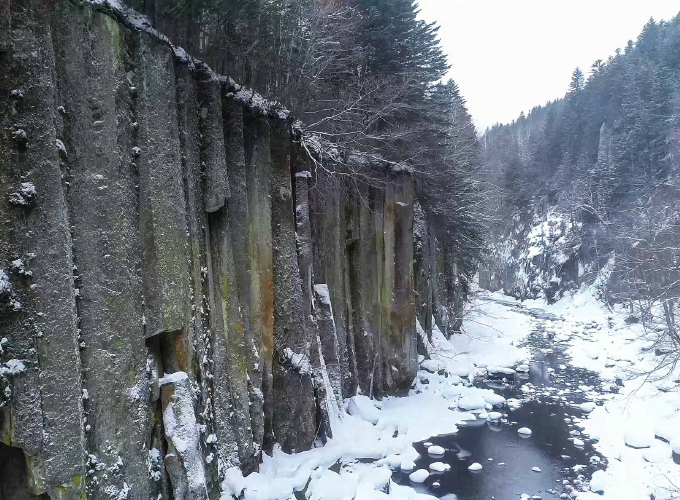 旅游胜地 北海道层云峡 大函、小函