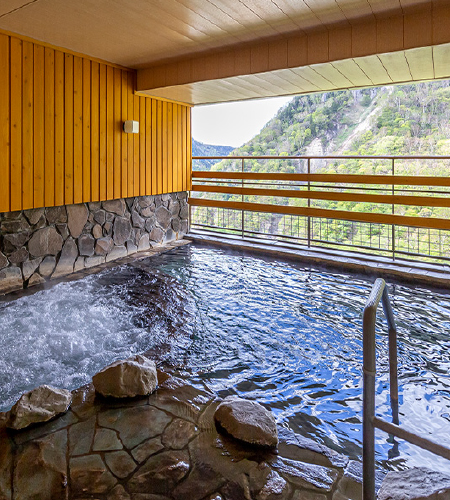 Japan SounkyoOnsen HotelTaisetsu Grand public bath with a view TAISETSU